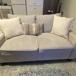 Loveseat 65"