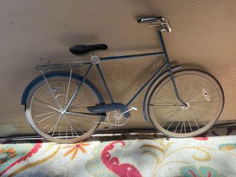 Vintage 1920s Bicycle Design Metal Wall Hanging Art Decor