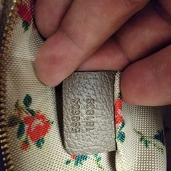 Gucci Cross Body Bag In Good Condition Original.