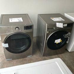 New Stackable Never Used Washers And Dryers SAVE HUDNDREDS
