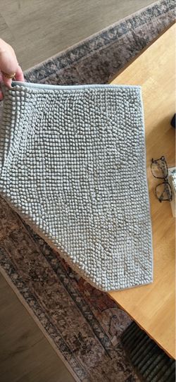 Shower curtain and bath mat (comes with hooks)