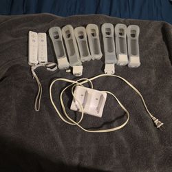 Wii Controllers With Sleeves And Bottom Attachments