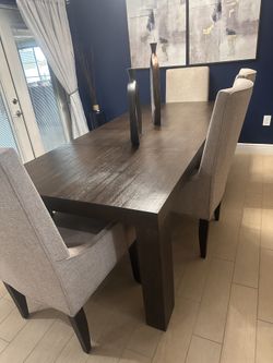 Dinning Table W/bench