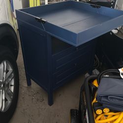 Changing Table/baby Station Dresser