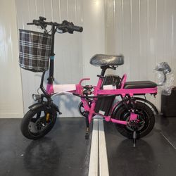Folding electric bicycle