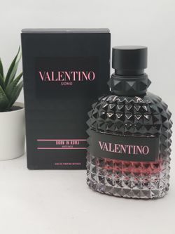 Valentino
 
Uomo Born in Roma Intense Eau de Parfum

3.4 fl  (2 available)