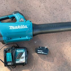 Makita 18 V Handheld Blower Battery And Charger