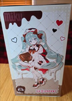 Miku Cute Chocolate Figure