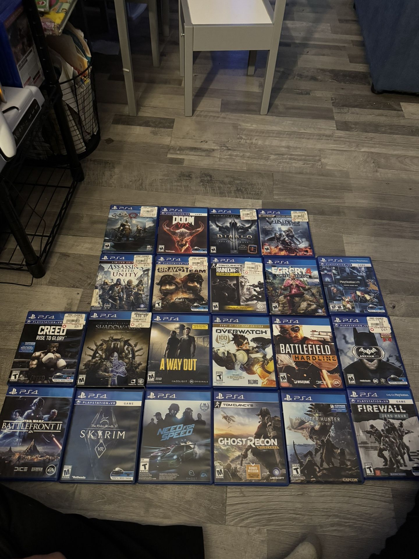 PS4 With Vr And 21 Games