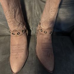 Women’s Cowboy Boots 