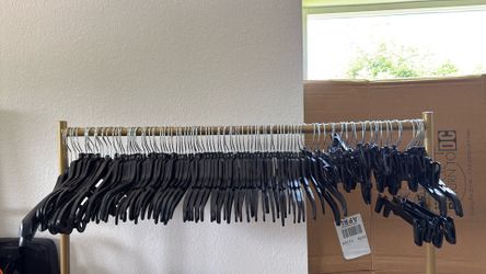 Plastic hanger