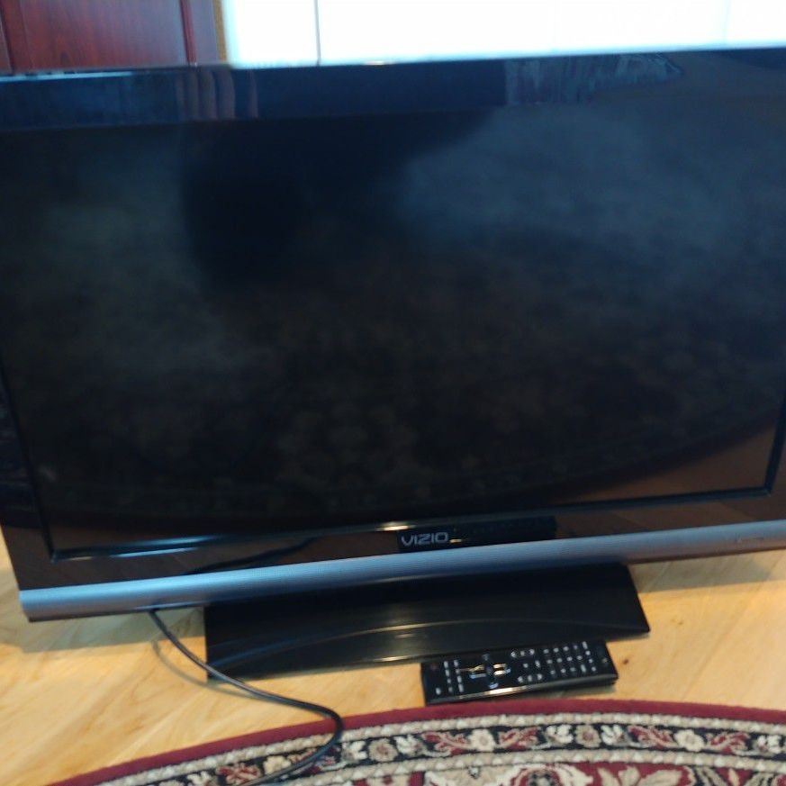 Vizio 32 Inch TV Monitor