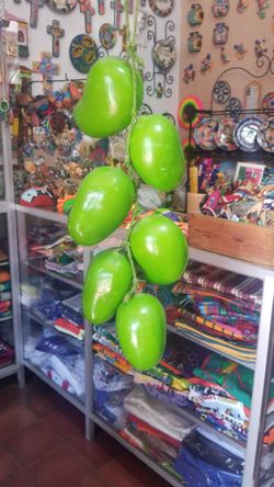  son adornos  salvadoreños de barro