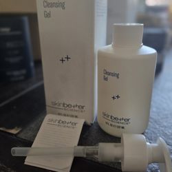 Skin Better Cleansing Gel 8fl .oz ( new)