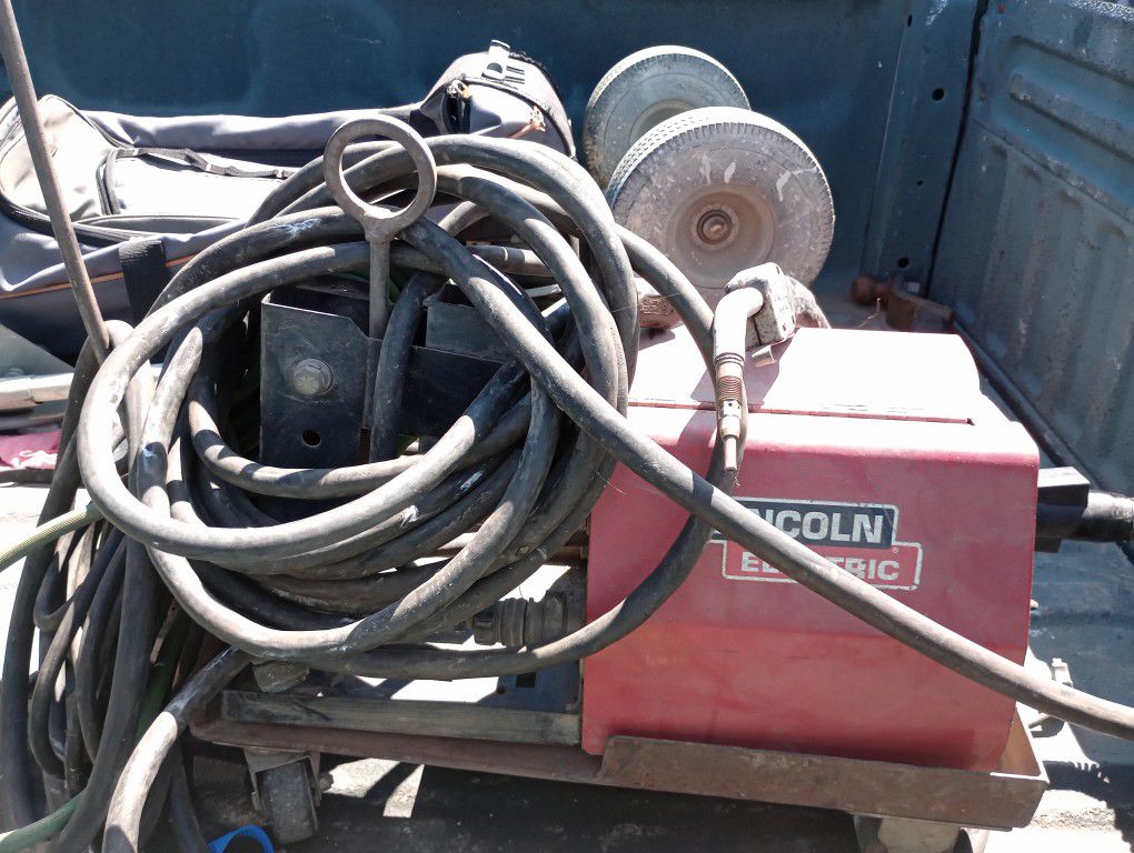 Lincoln Electric LF-74 Wire Feed Mig Welder 