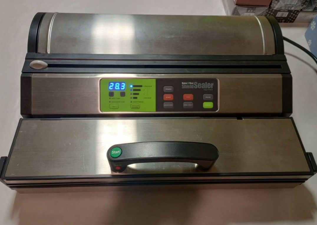 Shield n Seal 2 in 1 Bag Sealer! Professional/Commercial Quality! Pre-owned In Like-new Condition!