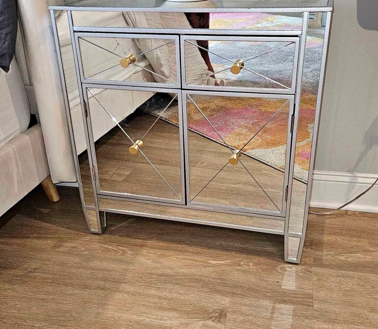 Mirror nightstand