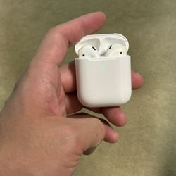 AirPods, Humidifier, Vacuum, Utensil Holder