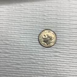 1993-D Roosevelt Dime US mint Error Misaligned Dies Error notice the obverse is obviously off center while the reverse is perfectly normal nice exampl