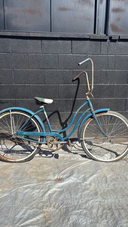 Vintage Schwinn Hollywood Cruiser Bicycle
