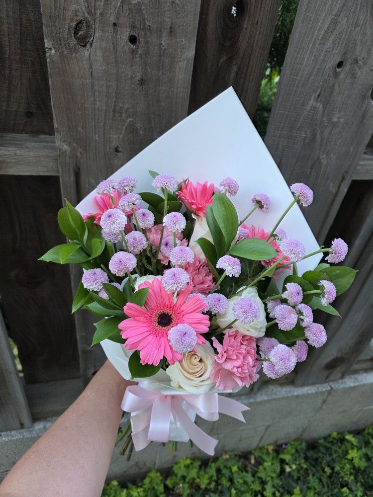 Mixed Flowers Bouquet