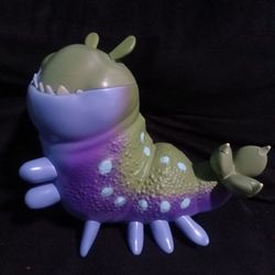 ELio popcorn bucket collectible