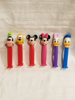 Lot of 6 Disney Characters Pez Dispensers