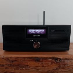 Sangean WFR-20 Digital Music System