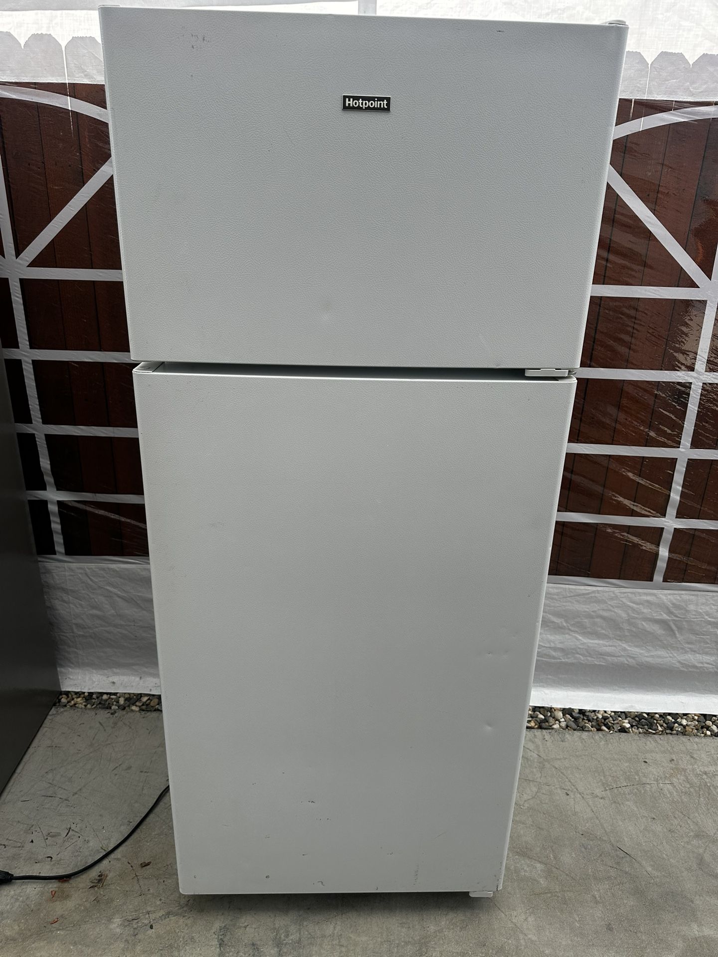 Hot Point Top Freezer Refrigerator