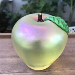 ORIENT & FLUME PAPERWEIGHT 🍏 