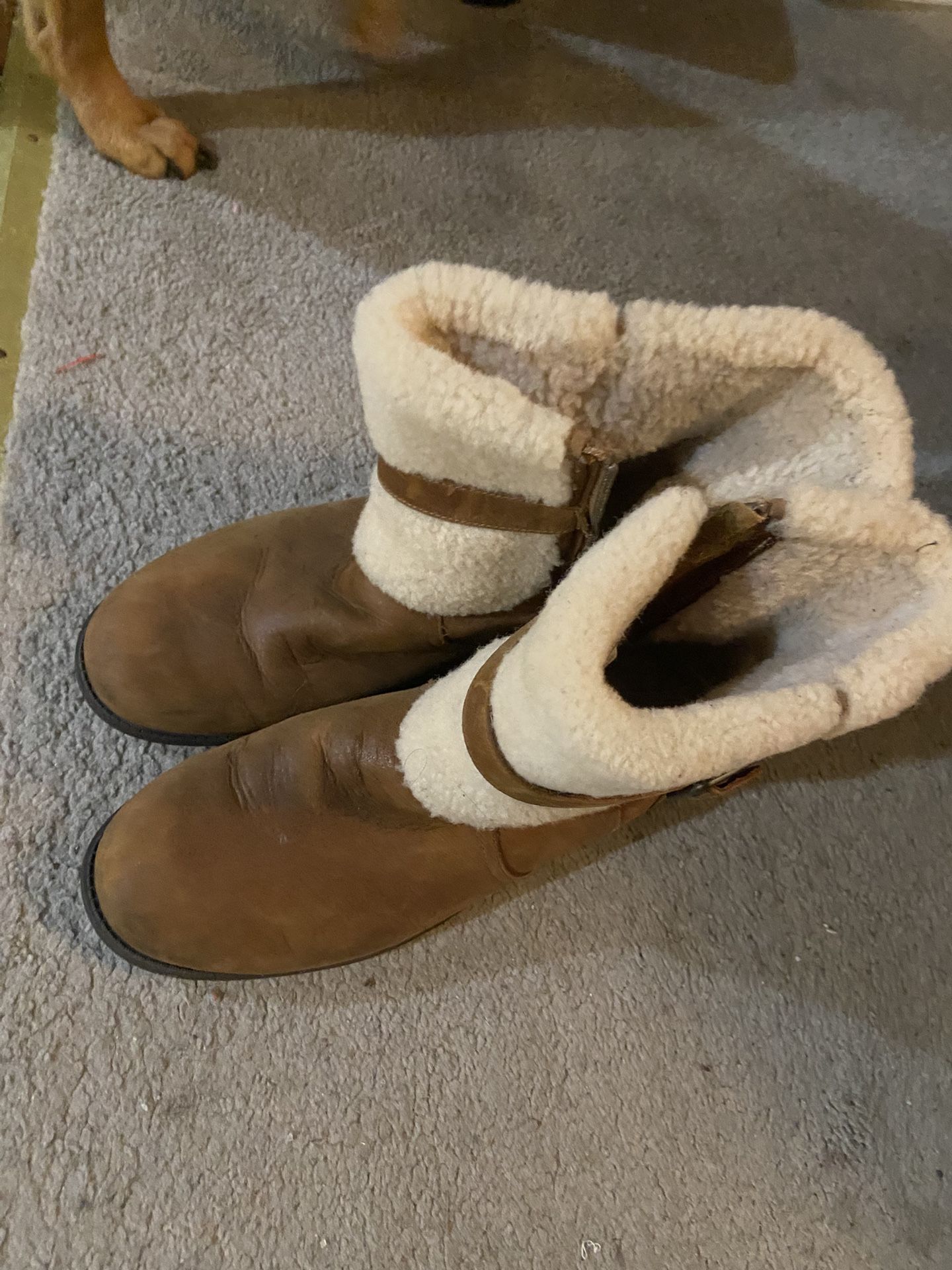 UGG Size 10 Women’s Boots