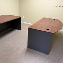 2 Elegant And Spacious Desks For Sale ! 