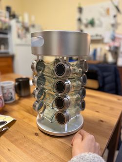 Revolving Spice Rack with 16 jars