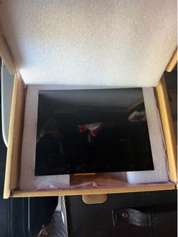Touch screen radio uconnect