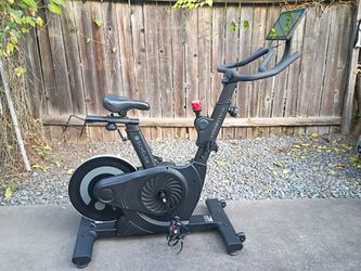 Echelon Connect EX-4s Upright Exercise Bike