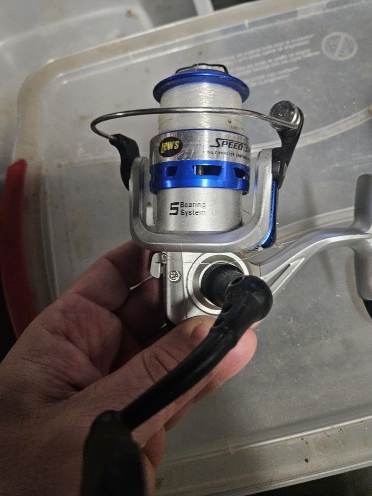 Lews Spinning Reel
