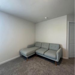 Mid-Century Modern Couch – 2-Piece Sectional