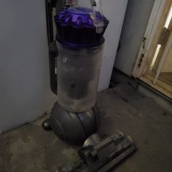 Dyson Vaccum