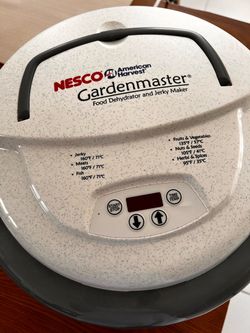 NESCO Gardenmaster Food Dehydrator & Jerky Maker – 6 Trays – Excellent Condition