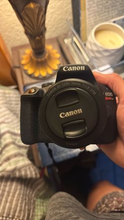 Canon EOS Rebel T7