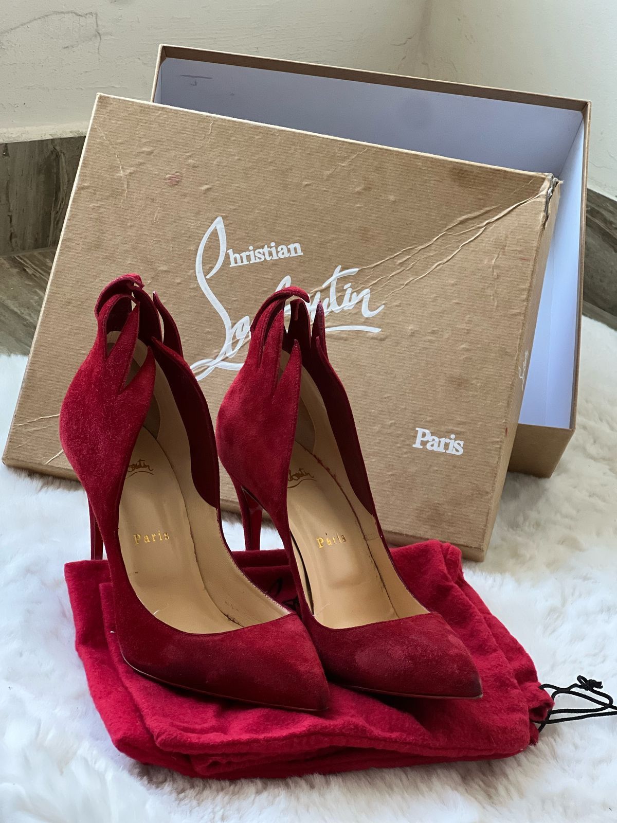 Heels Christian LouBoutin Authentic (Size 39)