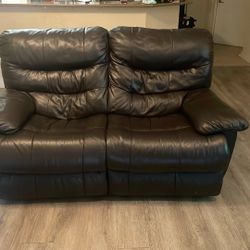 Dual Reclining Love Seat Couch