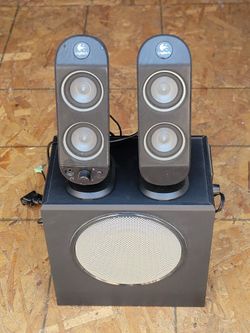 Logitech PC Speakers Ans Subwoofer