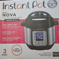 Brand New Never Used 3 Qt Instantpot With A Stainless  Steel Inner Pot.