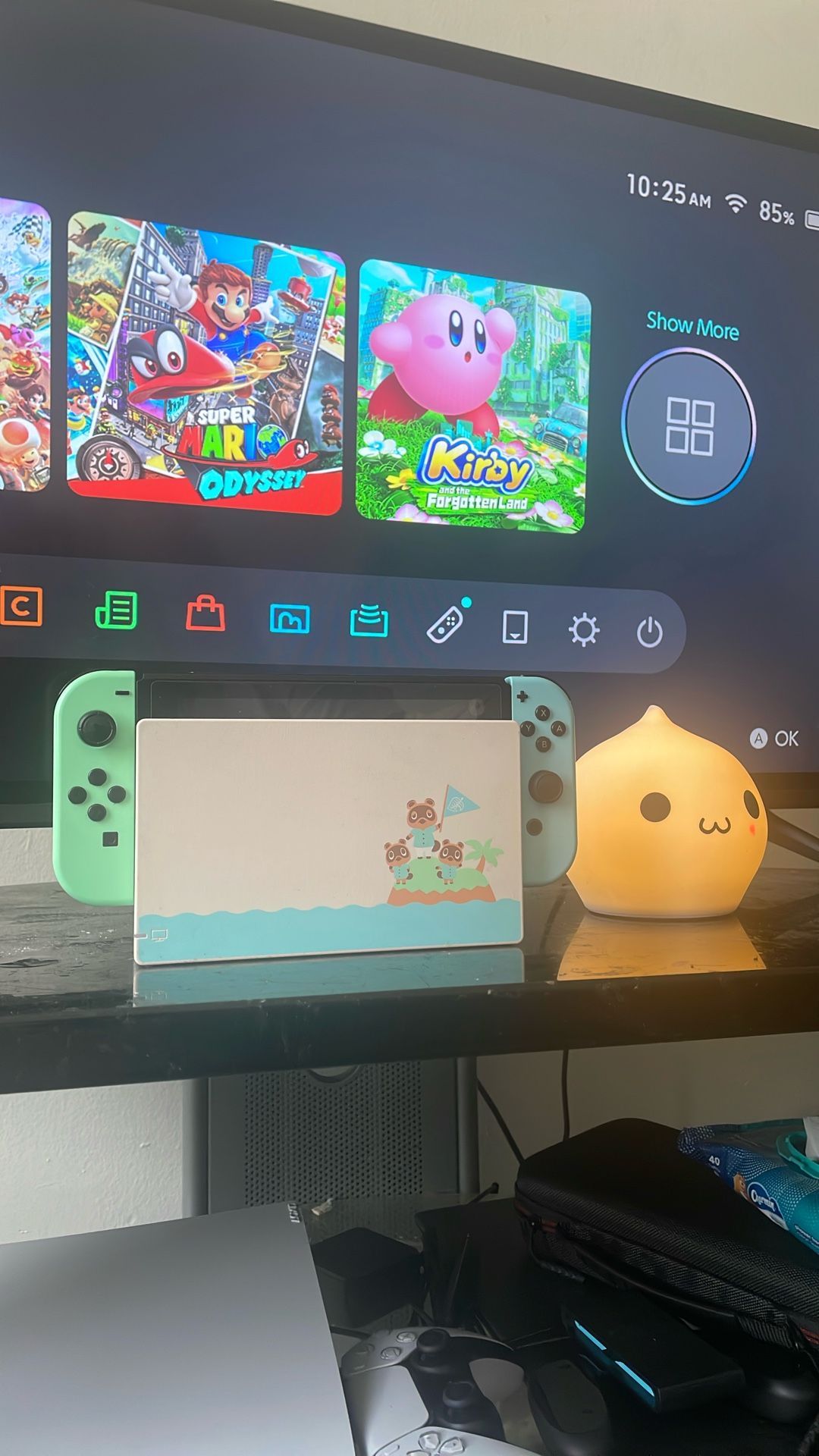 Animal Crossing Edition Nintendo Switch W/Grip And Pro Controller