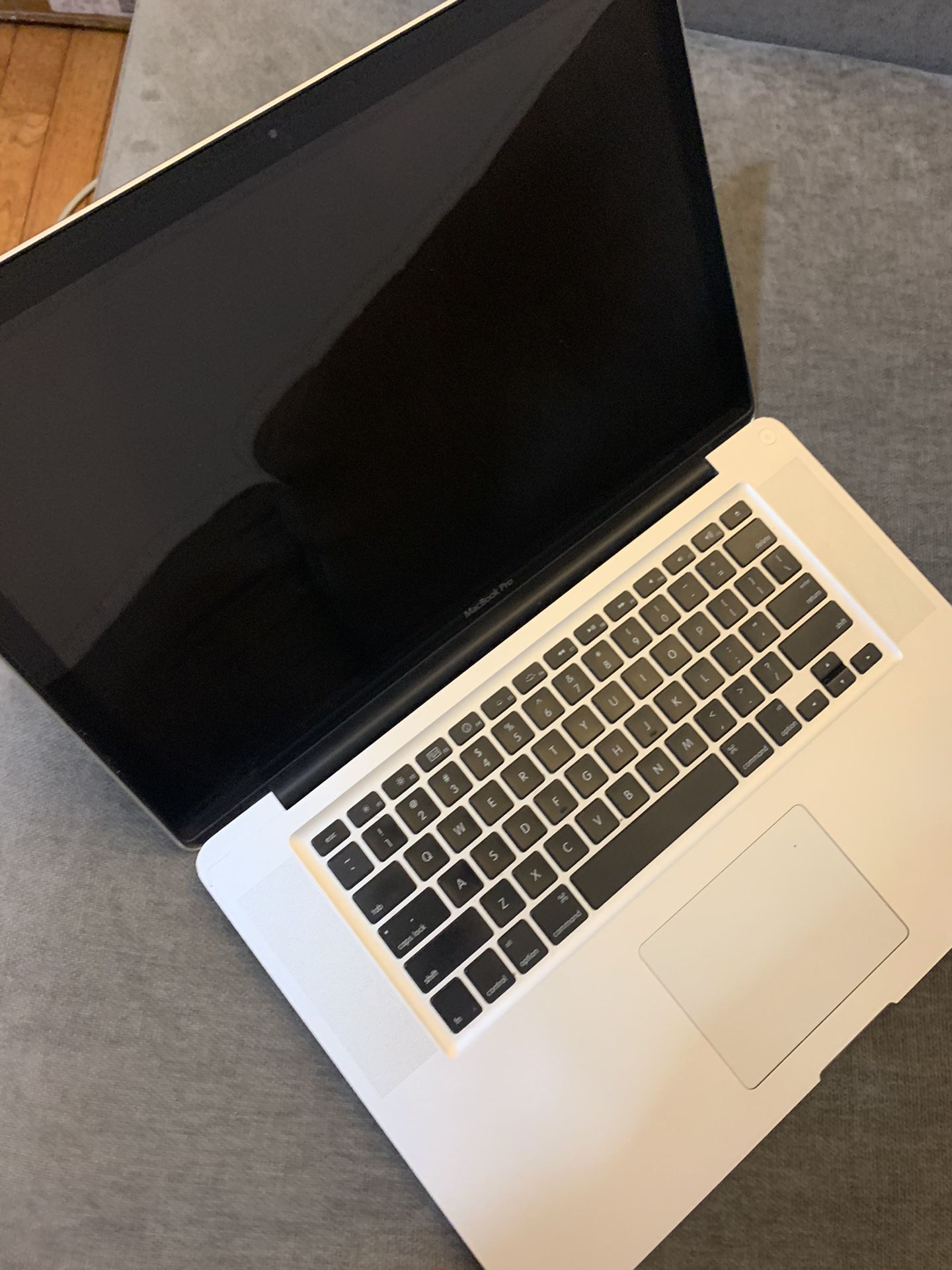 Used MacBook Pro 17” (early 2010)