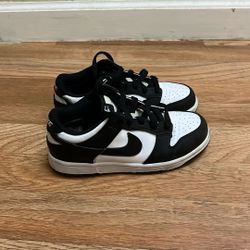 Nike Size 13.5 Color Black And White 