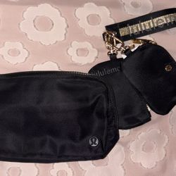 Lululemon everywhere bag+keychain