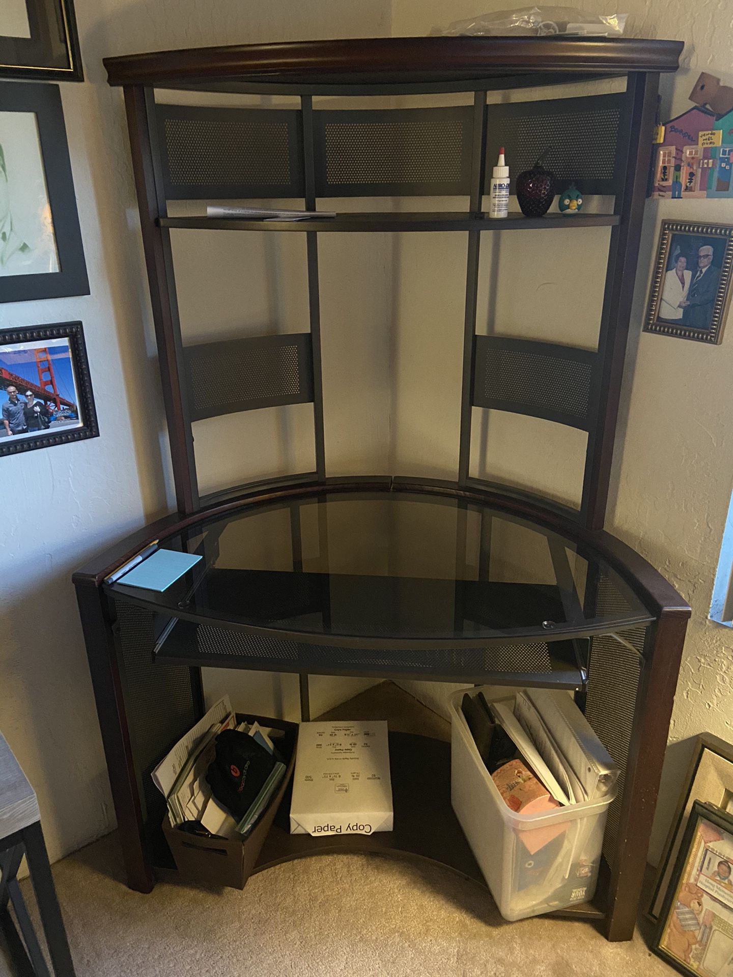 Office desk and glass Tv stand for sale obo