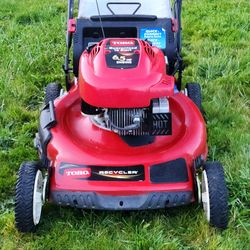 Toro Recycler Self Propelled Lawn Mower!